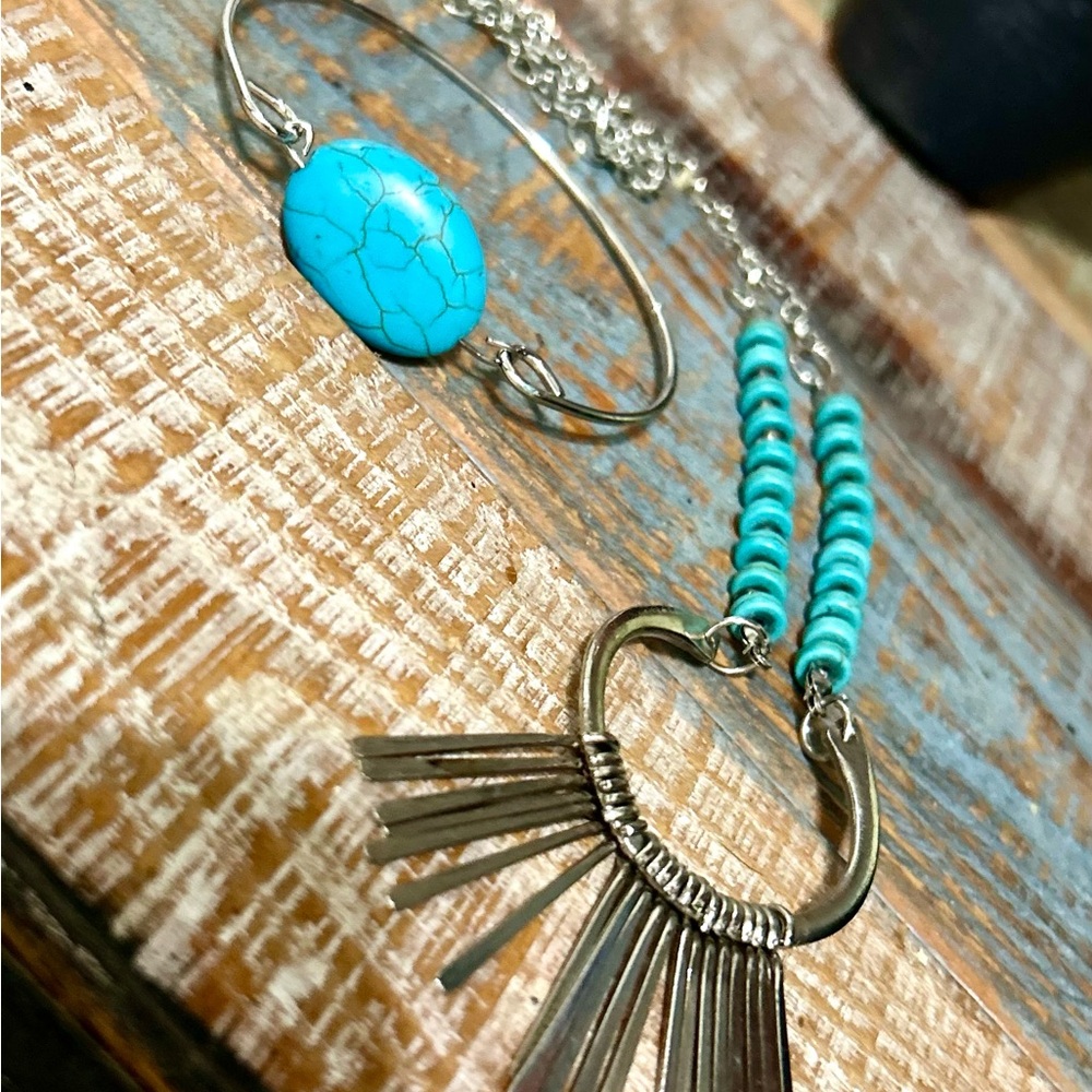 Necklace & Bracelet Set